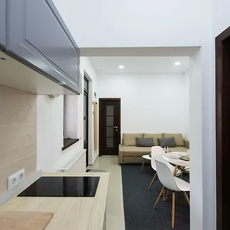 Gorgeous Flat With Patio And Mountain Views Apartment *